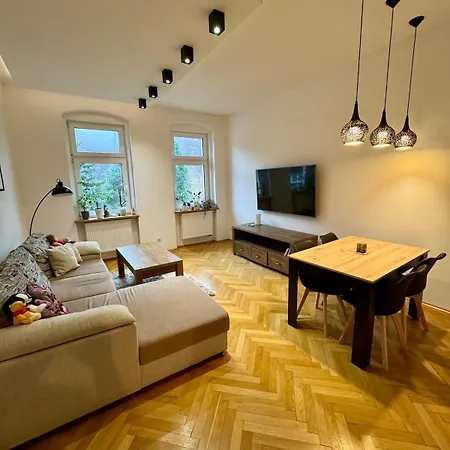 Privately Owned Near Karlovy Vary Apartamento *